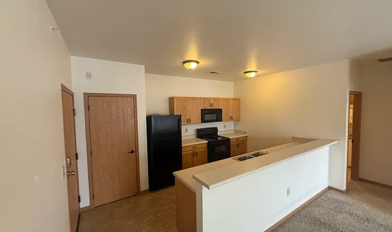 901 Kearney - Photo 4 of 39