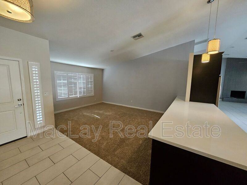 6002 E Marconi Ave - Photo 2 of 29