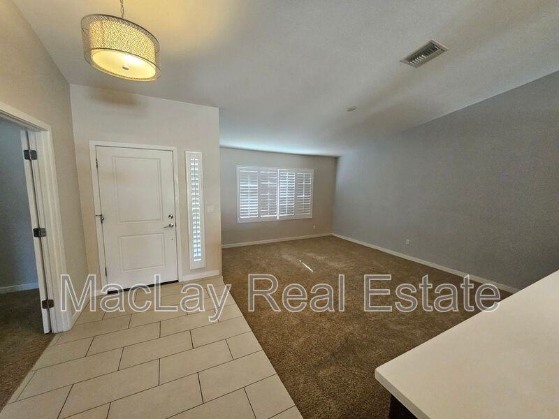 6002 E Marconi Ave - Photo 3 of 29