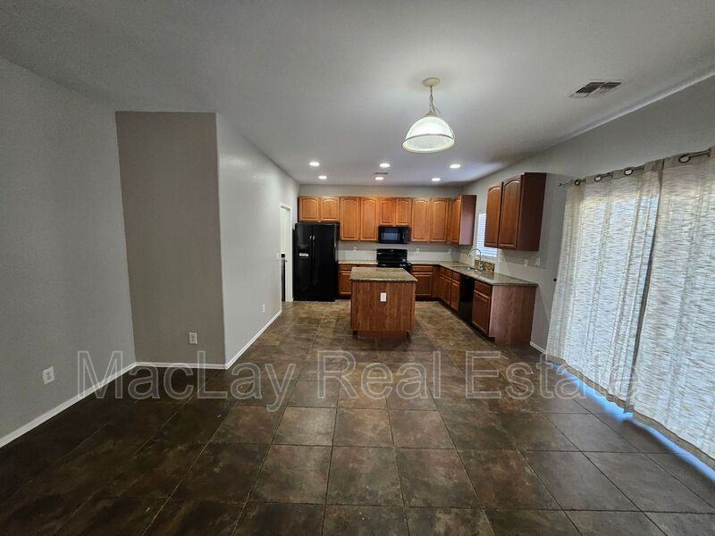 1294 West Agrarian Hills Drive - Photo 4 of 27