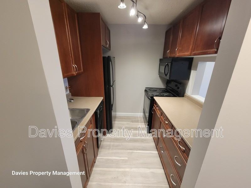 10326 117 St Nw #302 - Photo 4 of 10