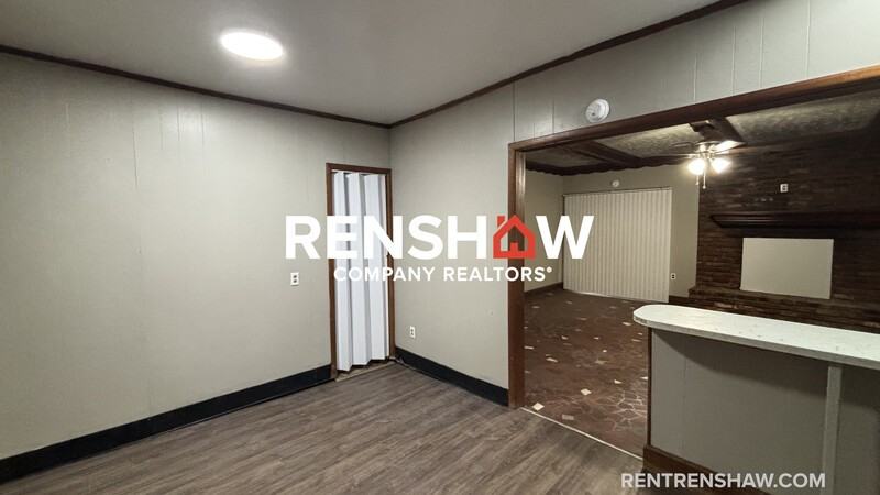 2537 Spottswood Ave - Photo 3 of 16