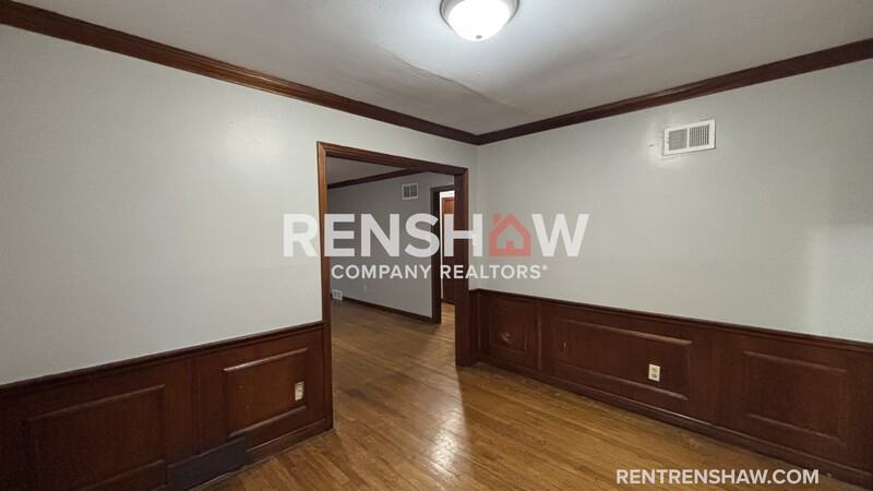 4243 Vann Ave - Photo 3 of 16