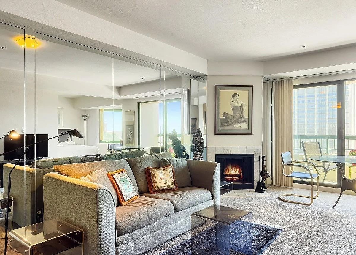 601 Van Ness Ave - Photo 2 of 25