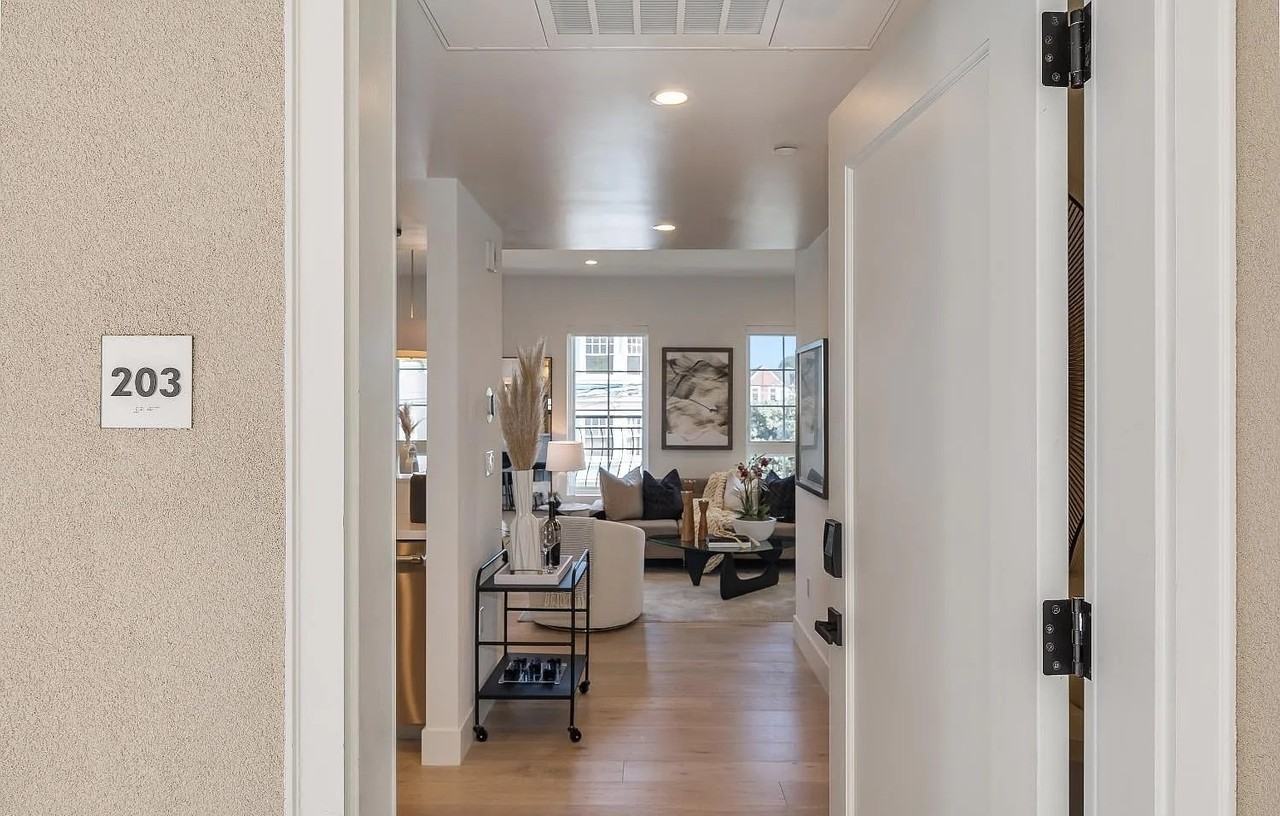 369 18Th Ave - Photo 2 of 39