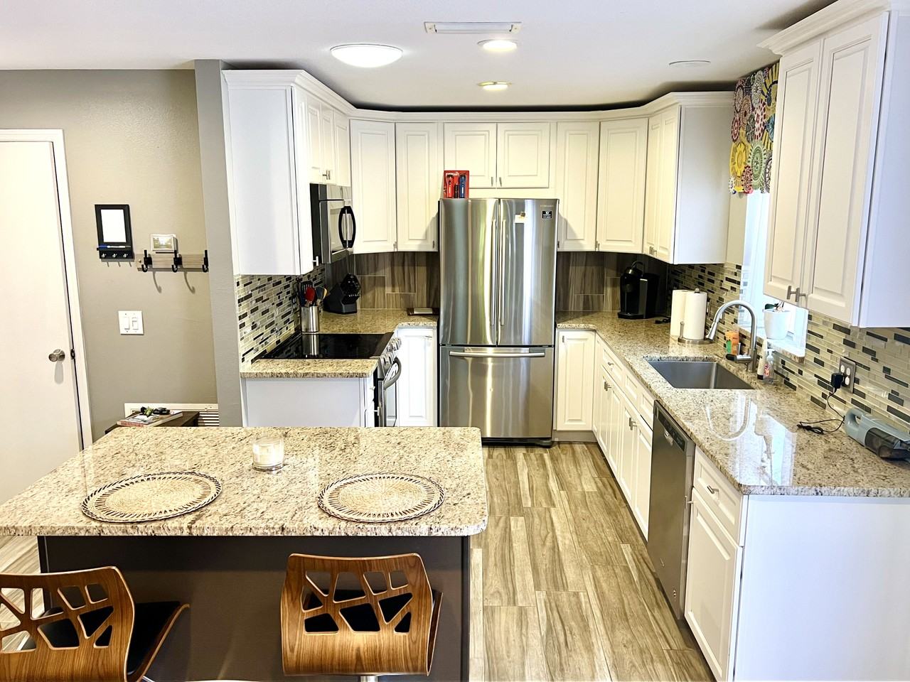 1207 Fernando Ln - Photo 3 of 31