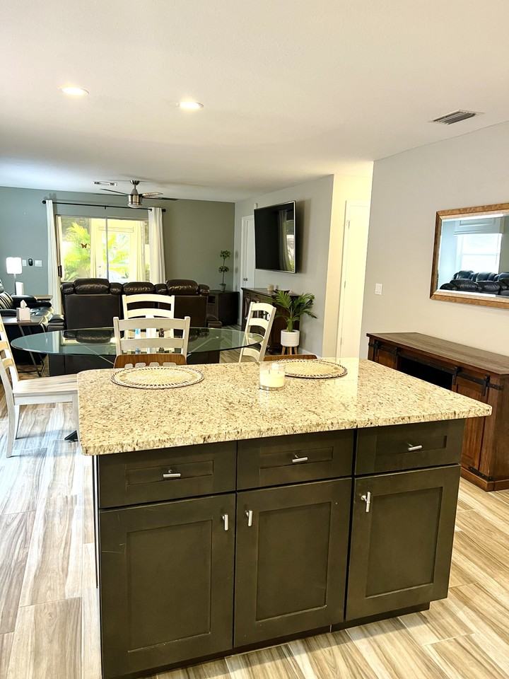 1207 Fernando Ln - Photo 5 of 31