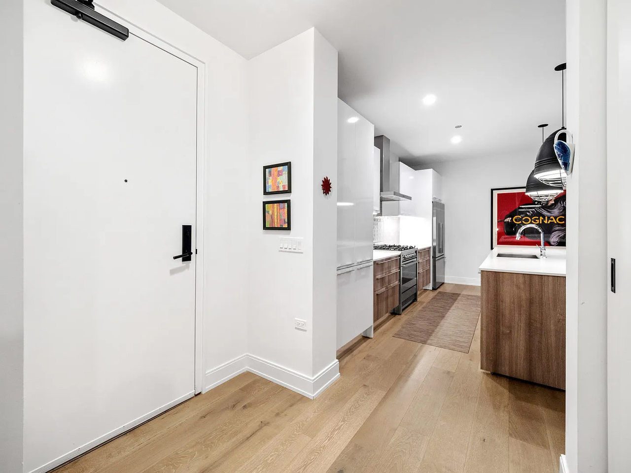 111 South Peoria Street - Photo 4 of 17