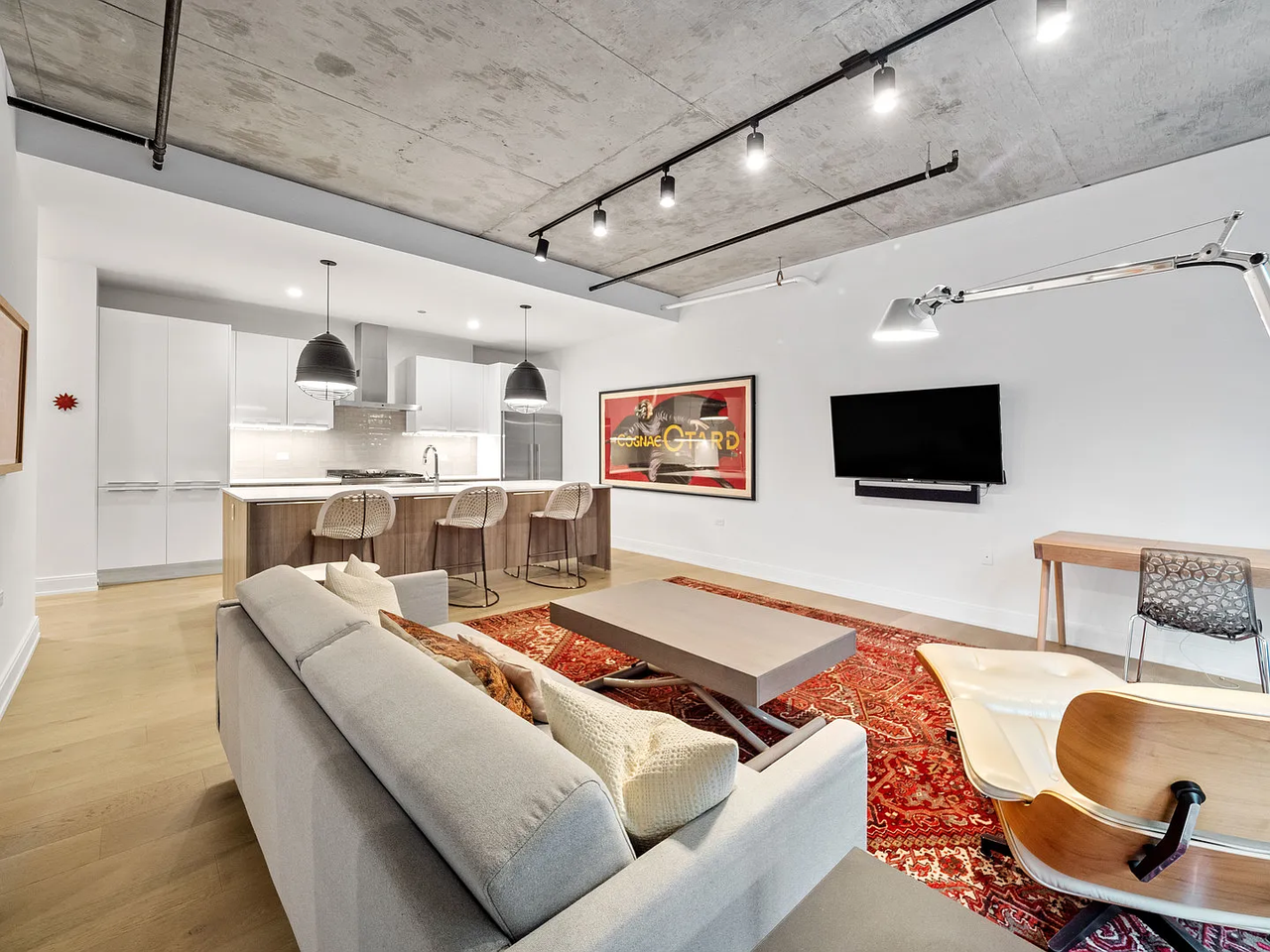 111 South Peoria Street - Photo 6 of 17