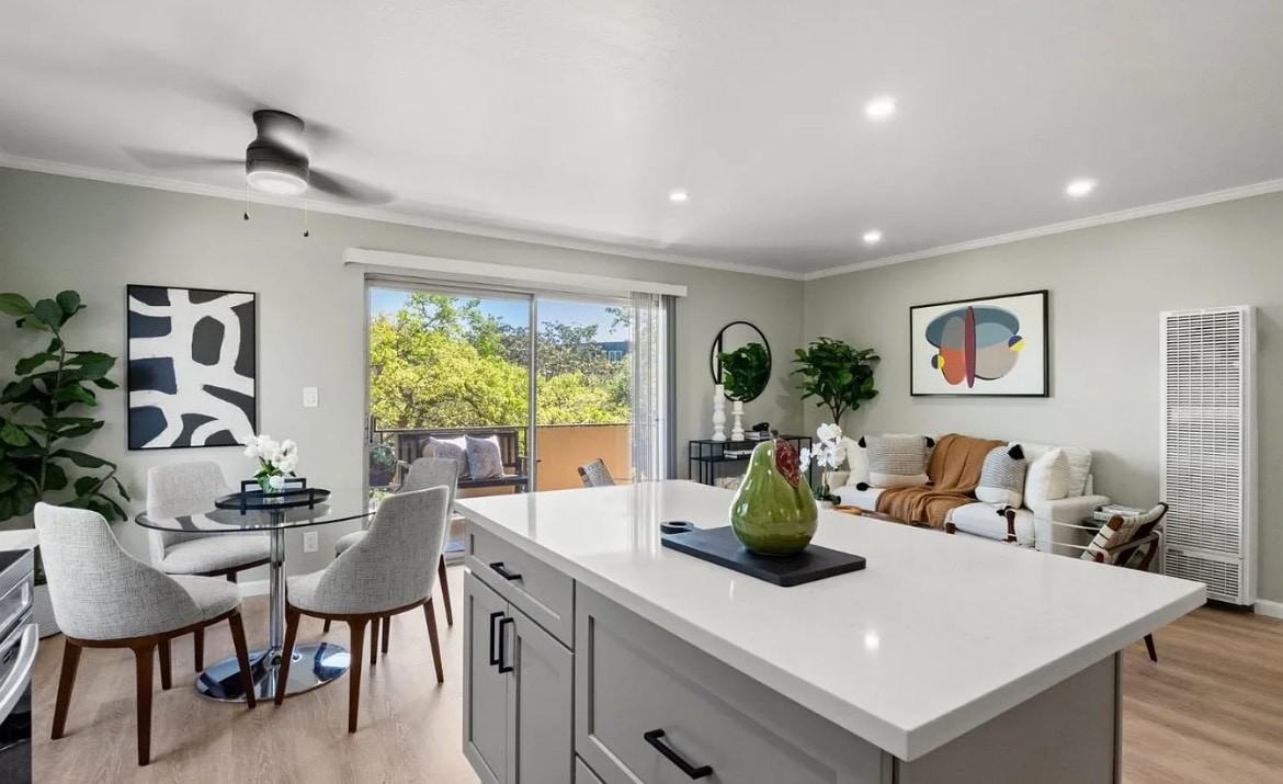 3050 Los Prados St - Photo 3 of 16