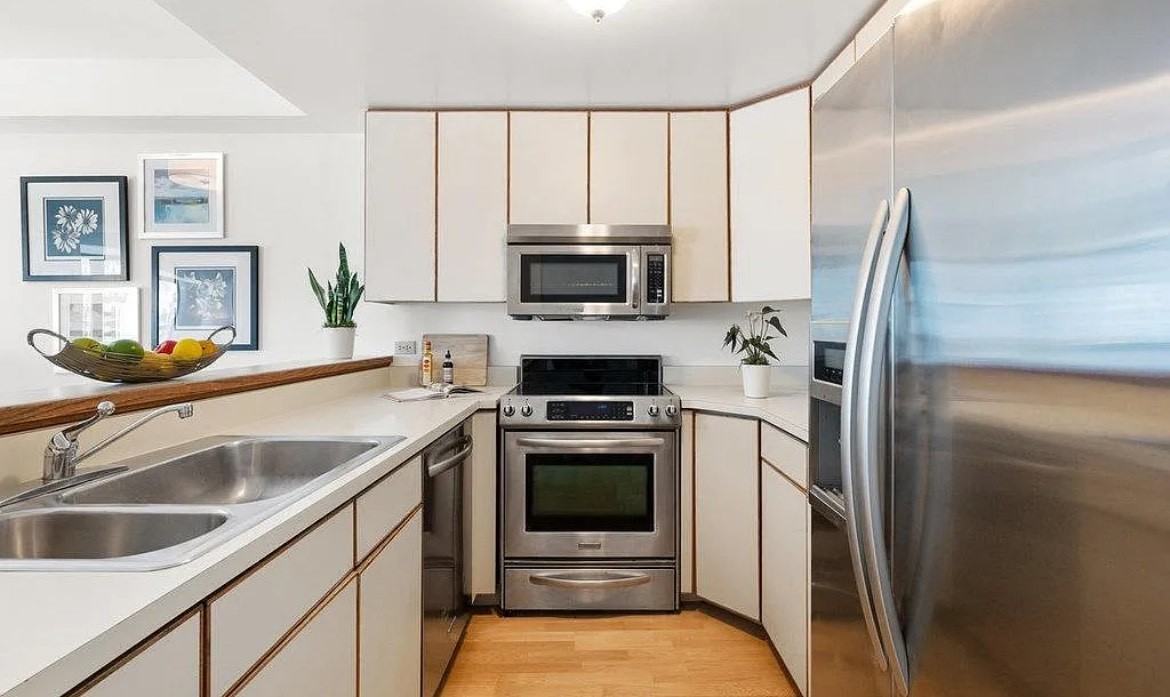 601 Van Ness Ave - Photo 3 of 12