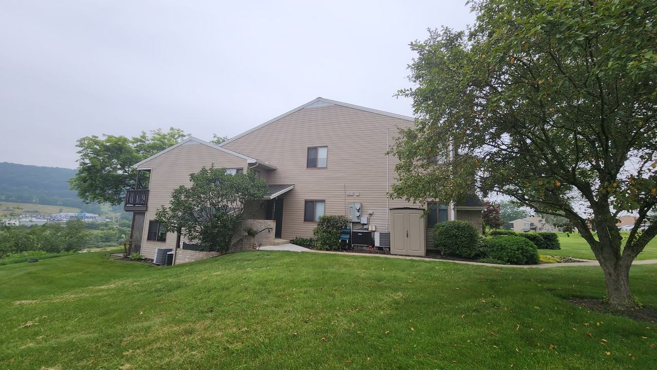 184 Ridgeview St #203 - Photo 3 of 42