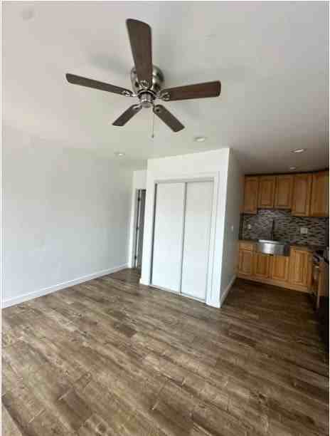 531 W 81st Street - Photo 4 of 7