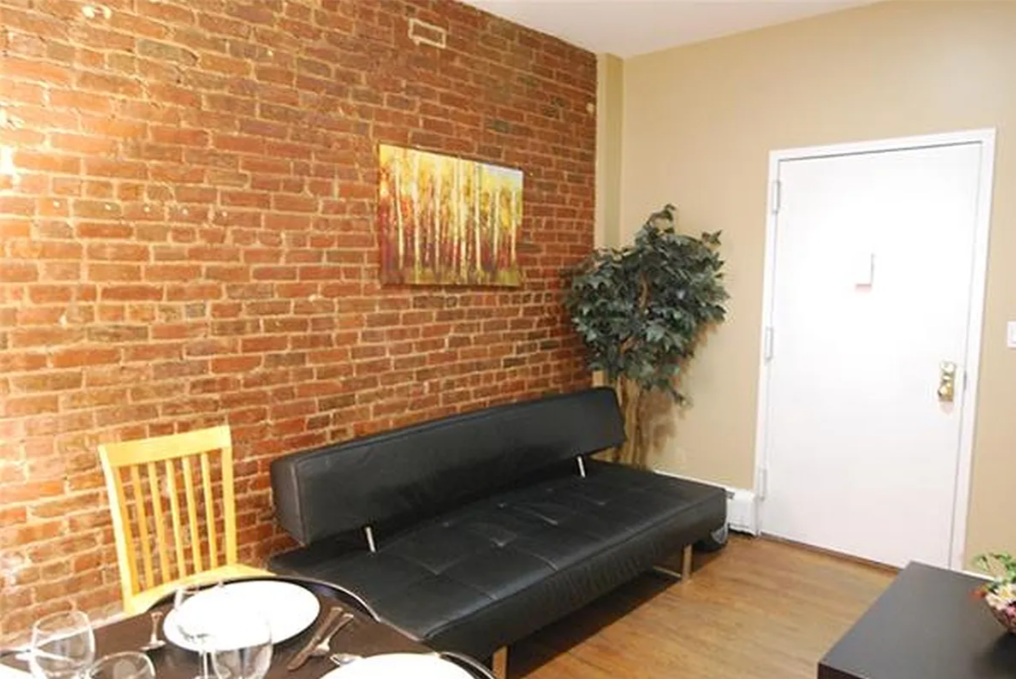 354 W 37th St #2 - Photo 2 of 9