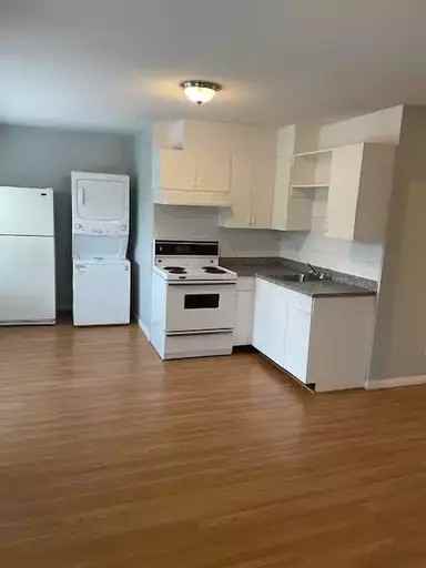 8137 152 Street - Photo 4 of 5