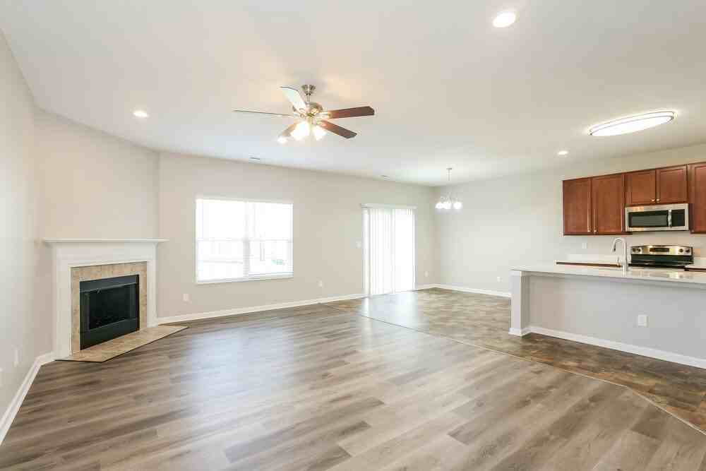 8267 Templederry Dr - Photo 4 of 16