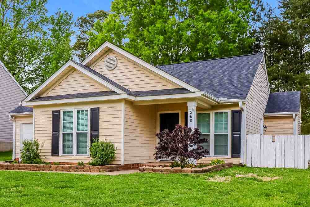 660 Rebecca Jane Dr - Photo 4 of 16