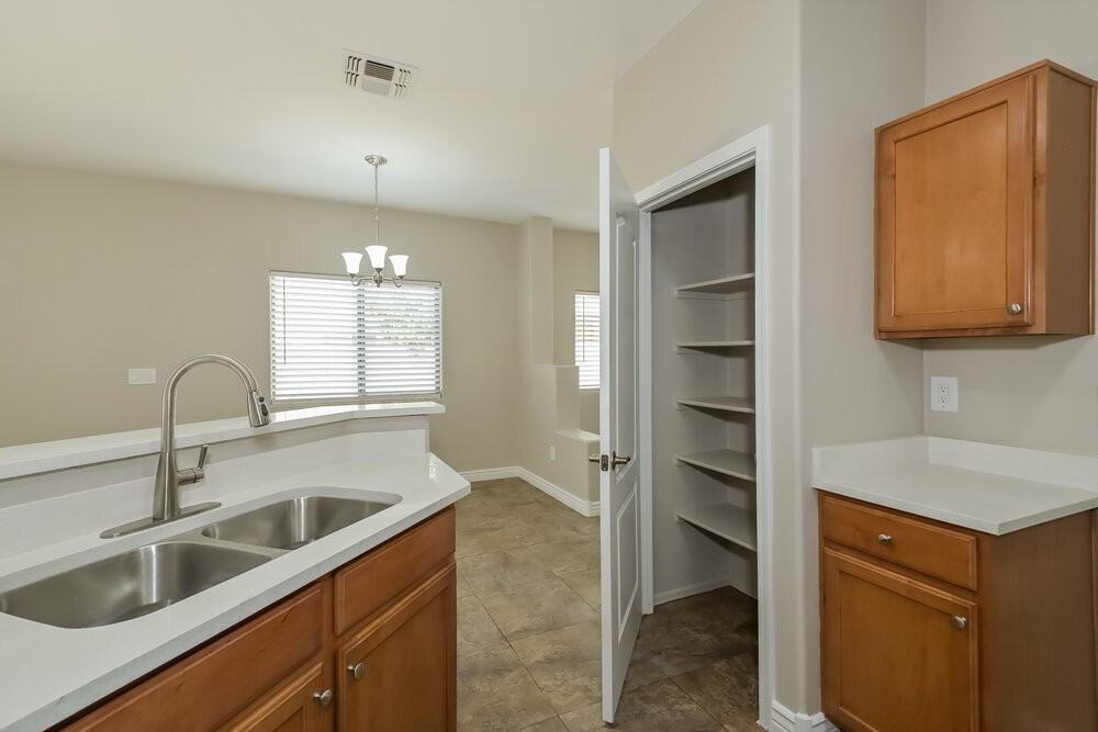 11621 W Stone Hearth St - Photo 6 of 16