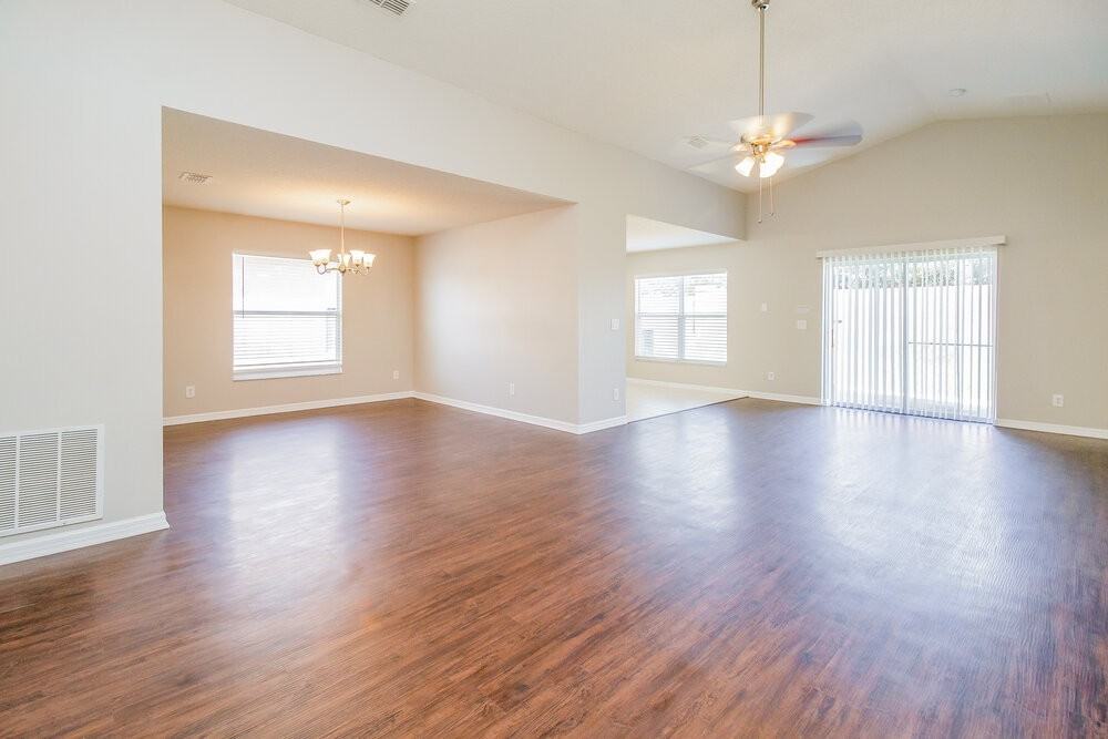 2100 Mallard Creek Cir - Photo 4 of 16