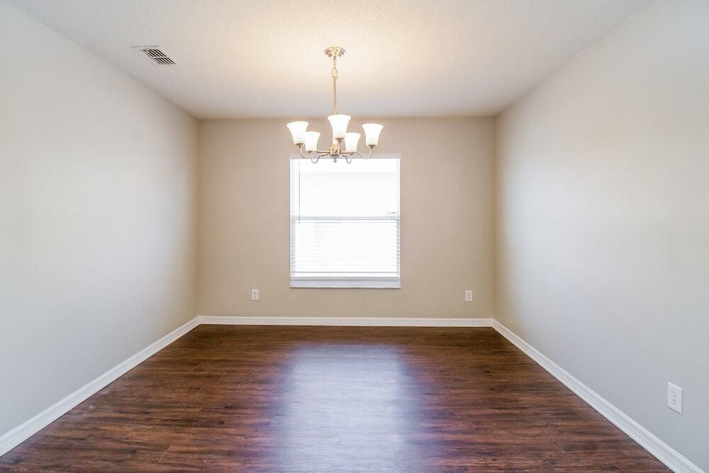 2100 Mallard Creek Cir - Photo 7 of 16