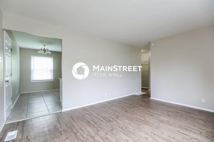 15316 White Ave - Photo 4 of 17