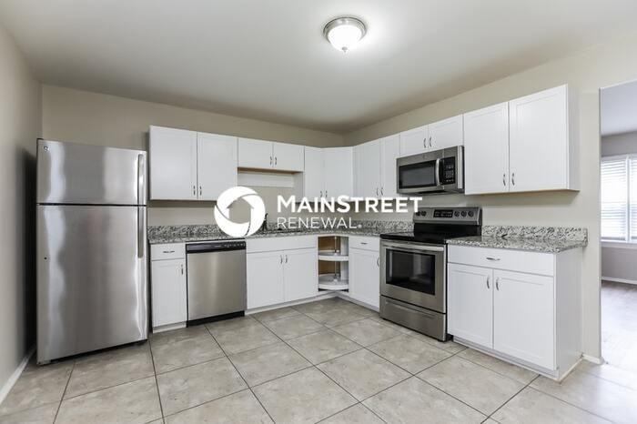 15316 White Ave - Photo 6 of 17