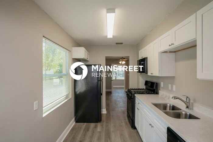 2227 17th Ave S - Photo 3 of 14