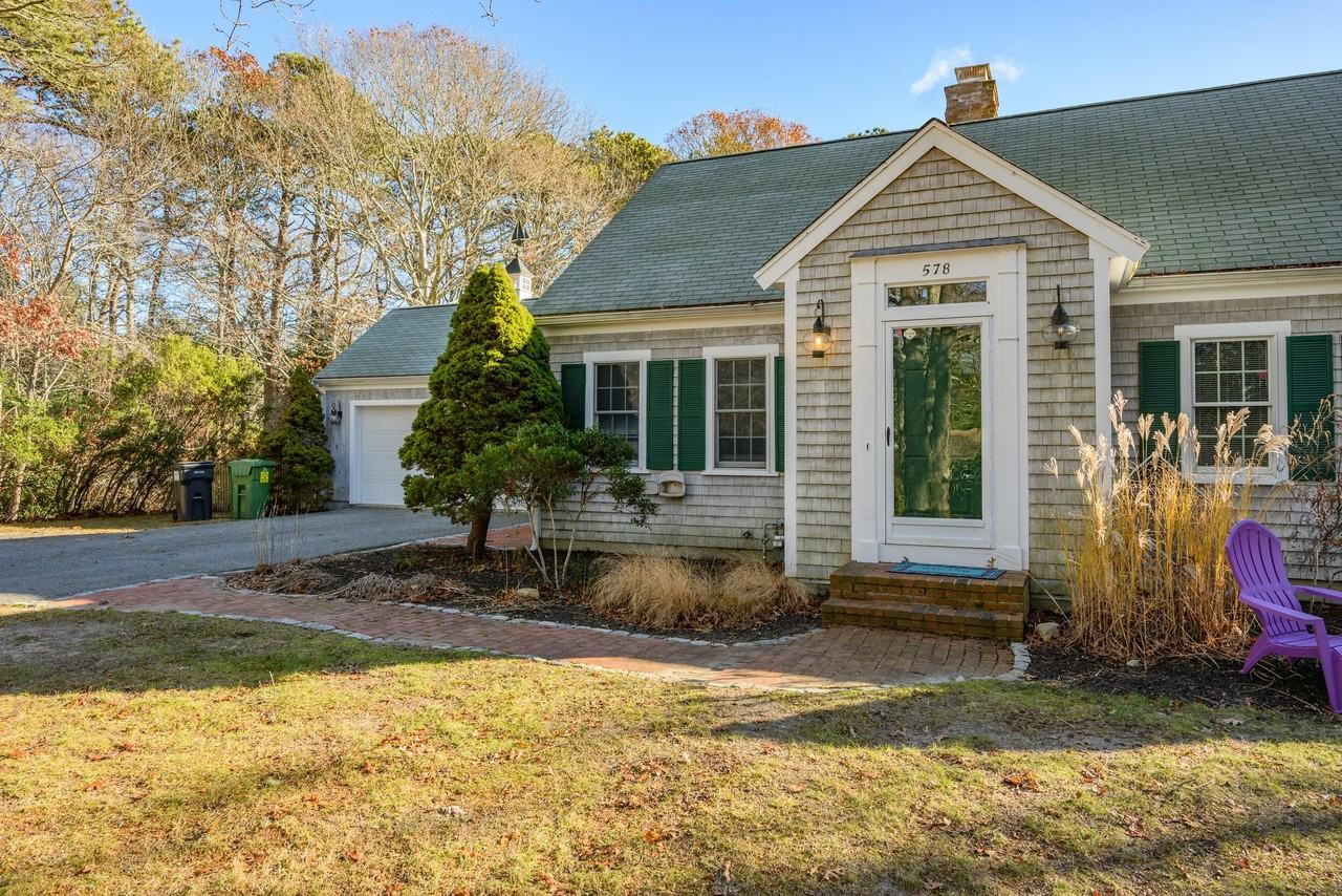 578 Huckins Neck Rd - Photo 3 of 42