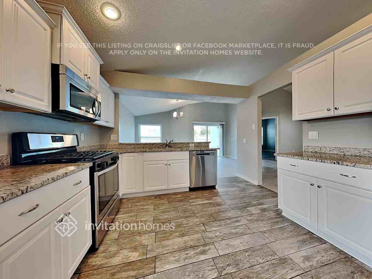 1306 Timber Trace Dr - Photo 7 of 19