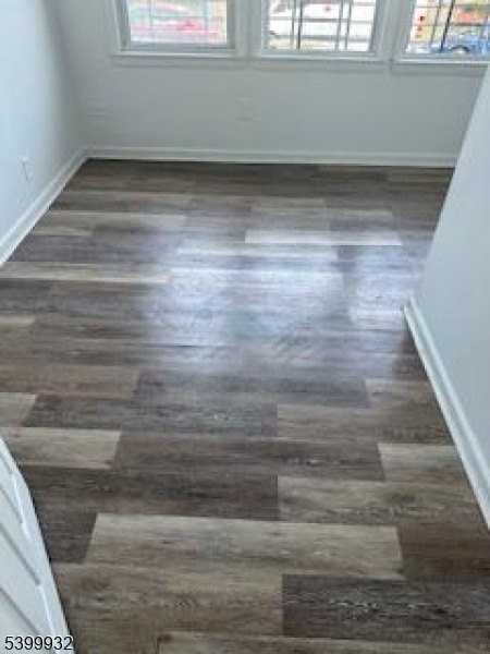 231 Alexander St #1R - Photo 2 of 9