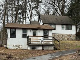 featured image of 55 Burlingham Road #1