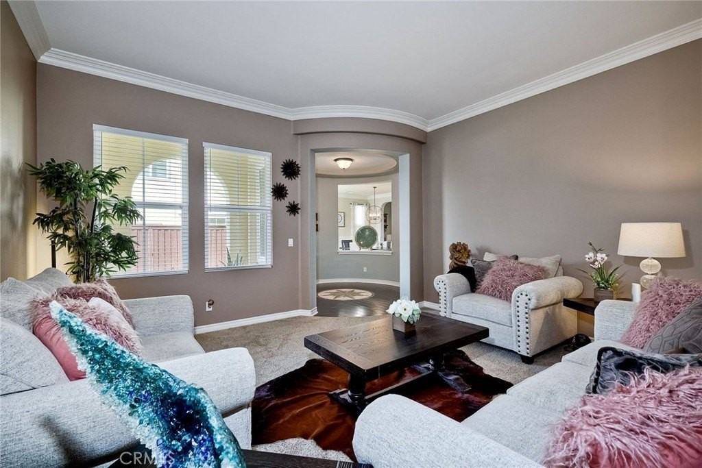 5018 Medalist Ct - Photo 5 of 40