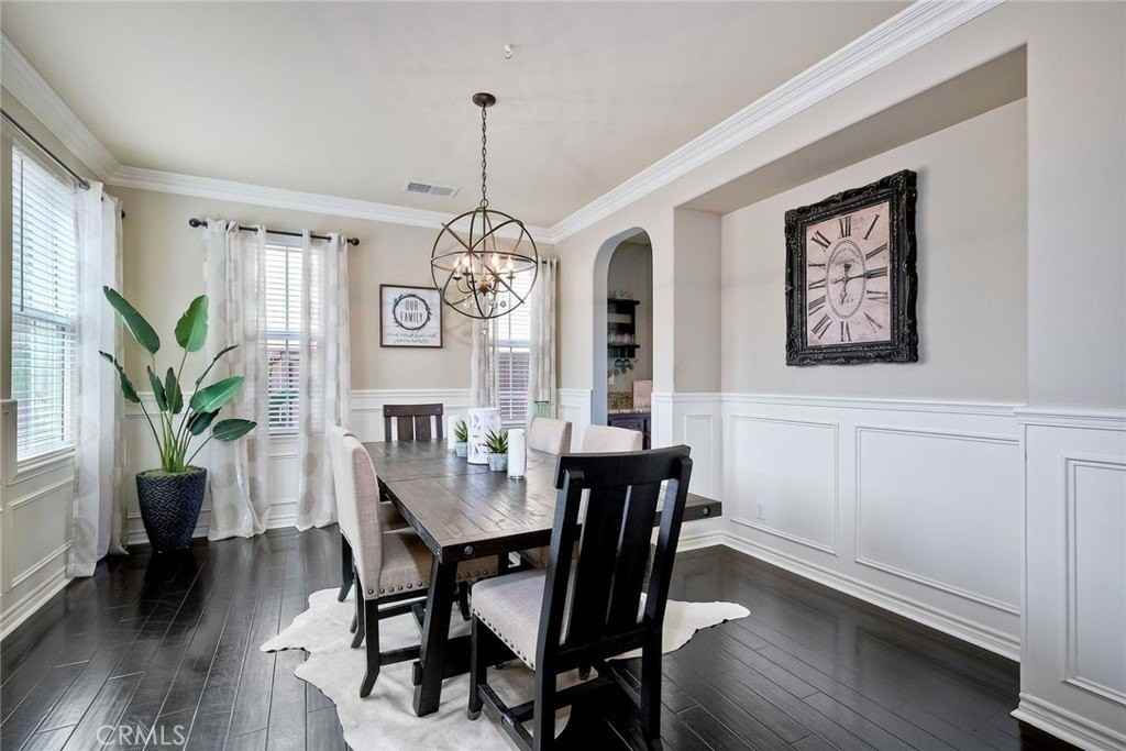 5018 Medalist Ct - Photo 6 of 40