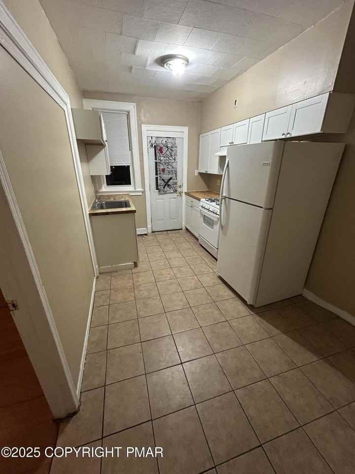 296 Washington Street #3B - Photo 3 of 5