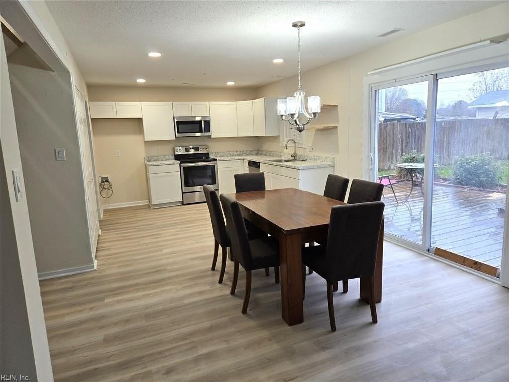 3912 Riverside Circle - Photo 4 of 22