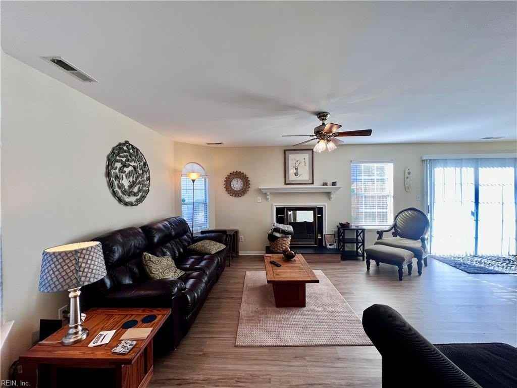 1688 Cottenham Lane - Photo 5 of 27