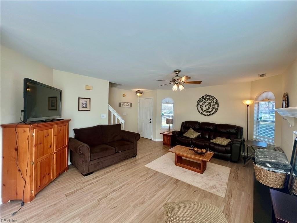 1688 Cottenham Lane - Photo 6 of 27