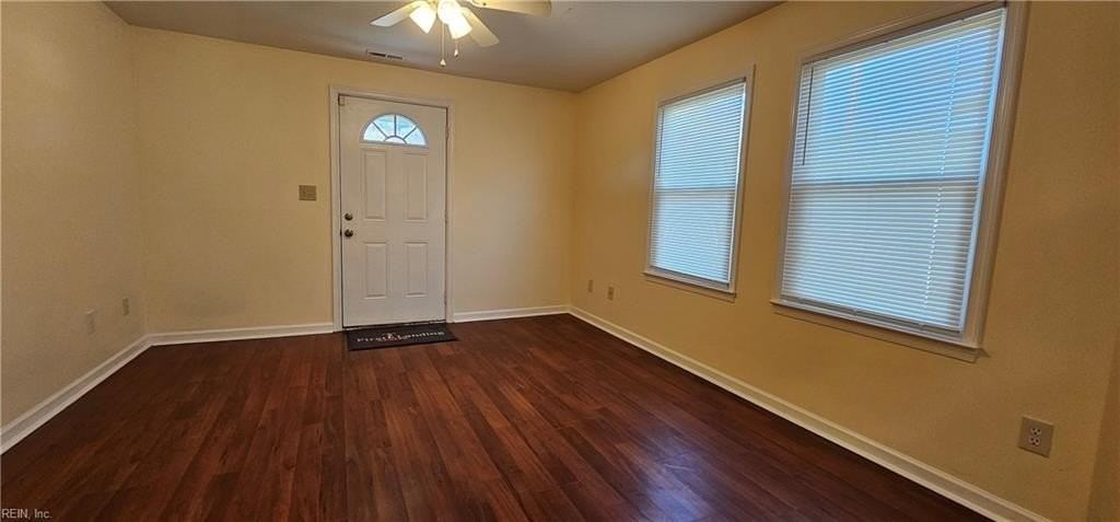 40 Irwin St - Photo 2 of 14