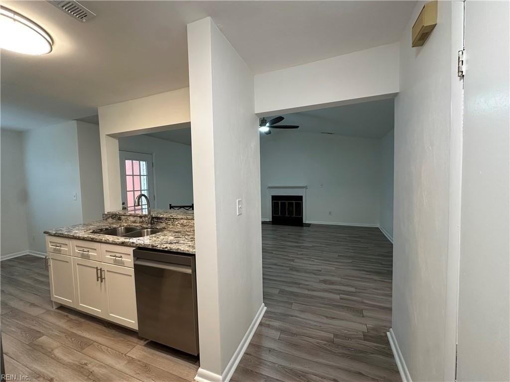 1833 Chantilly Court #305 - Photo 2 of 18