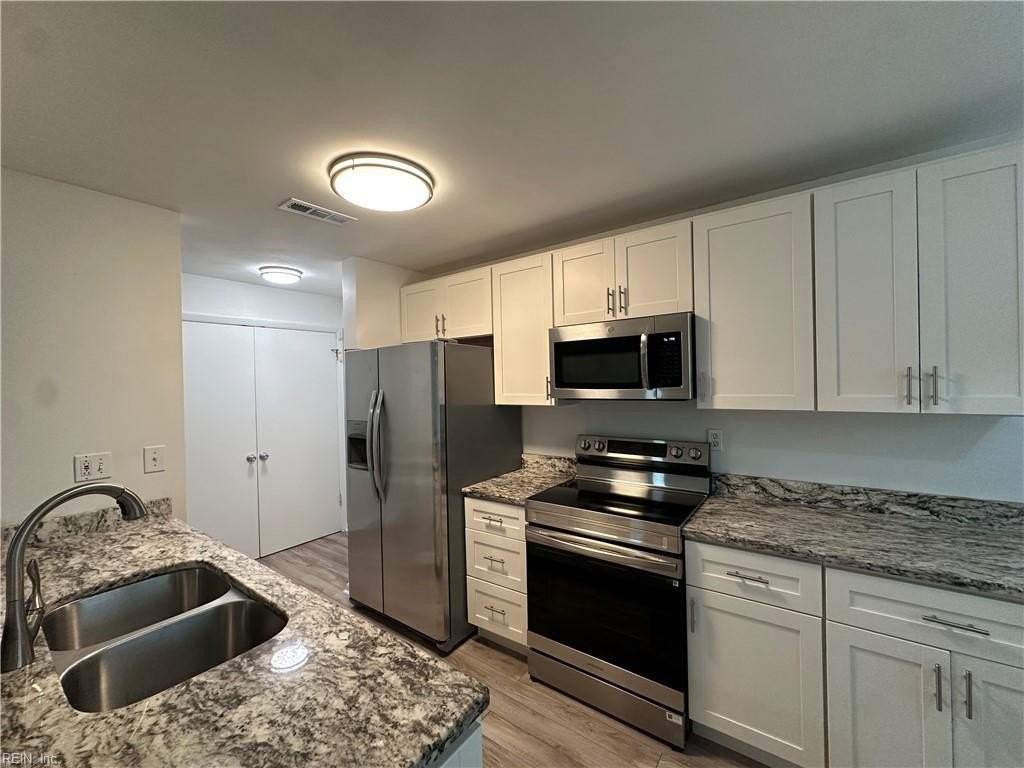 1833 Chantilly Court #305 - Photo 6 of 18