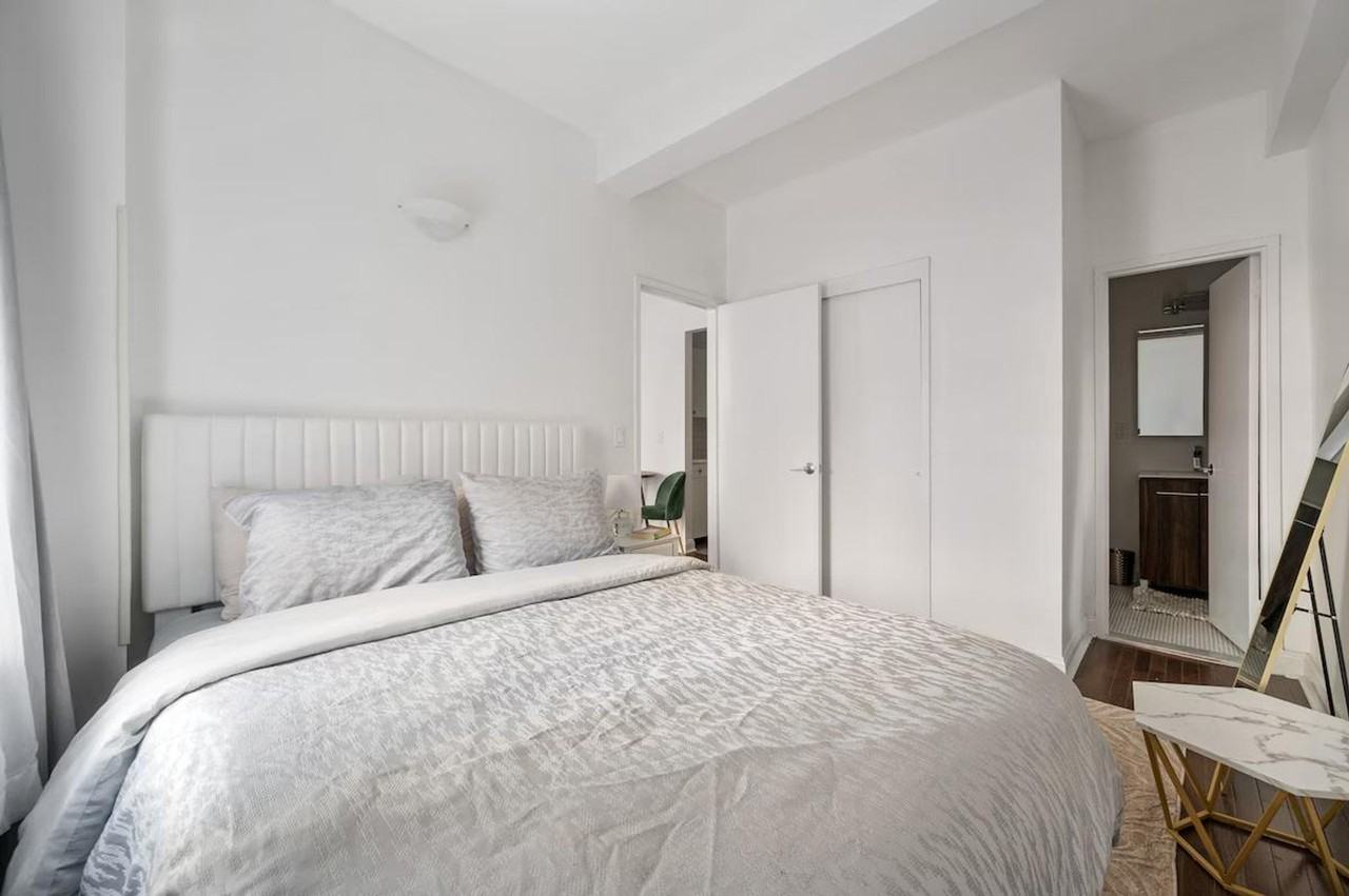 132 E 45th St #1323890P - Photo 5 of 15