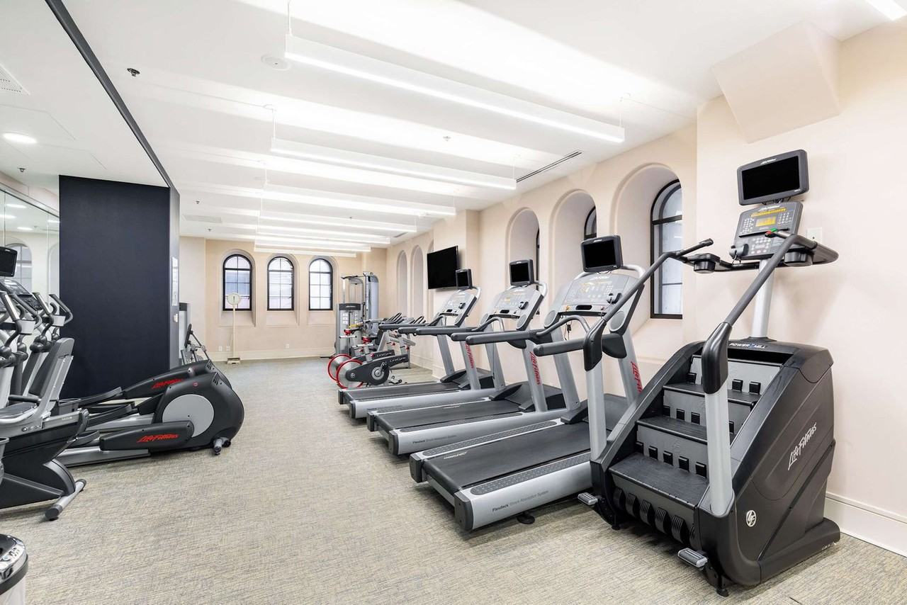 10 Light Street - Photo 4 of 136