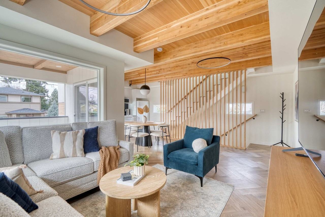 5016 Northeast 26th Avenue - Photo 5 of 93