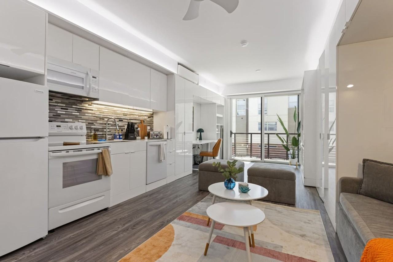 12607 Larchmere Blvd #1335753P - Photo 7 of 31