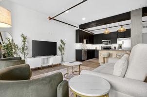 featured image of 400 S Main St