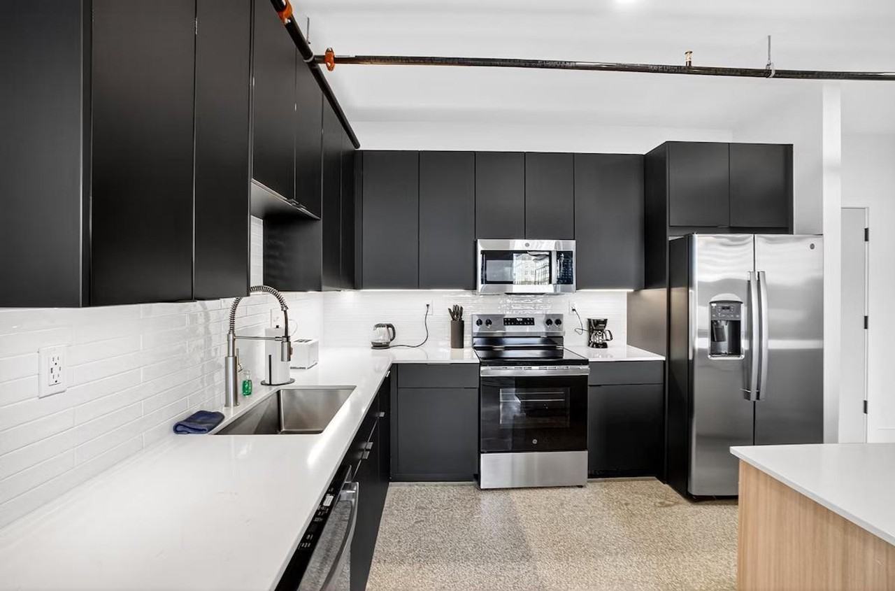 400 S Main St #1322466P - Photo 4 of 17