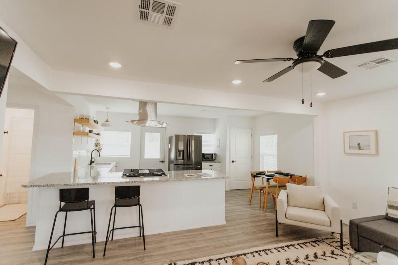 3729 N 24th St #1352452P - Photo 5 of 39