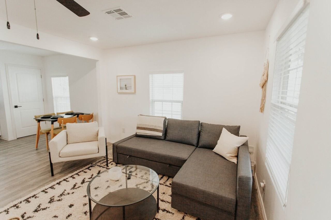 3729 N 24th St #1352452P - Photo 6 of 39