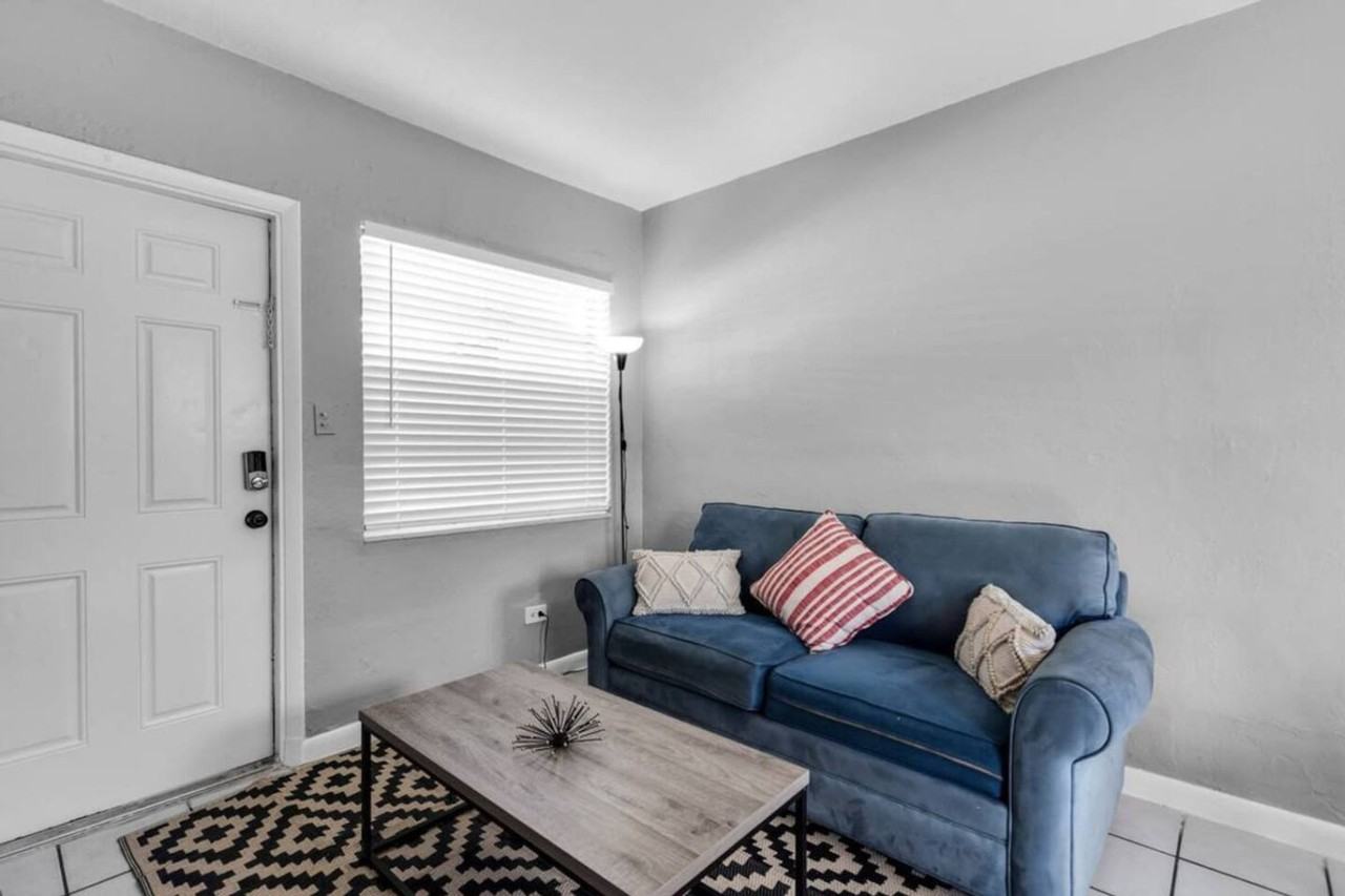 138 Sw 5th Ct #1354420P - Photo 6 of 17