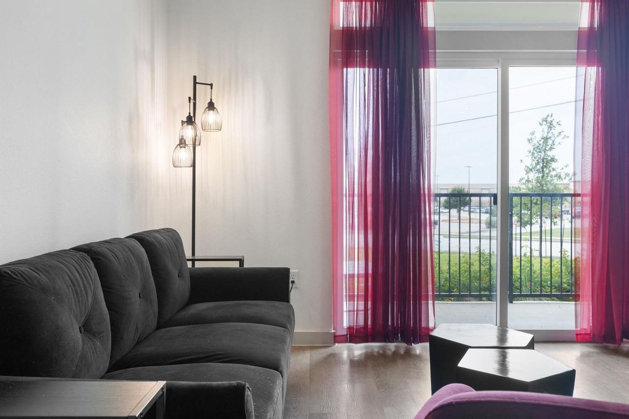 1301 Leah Avenue - Photo 3 of 50